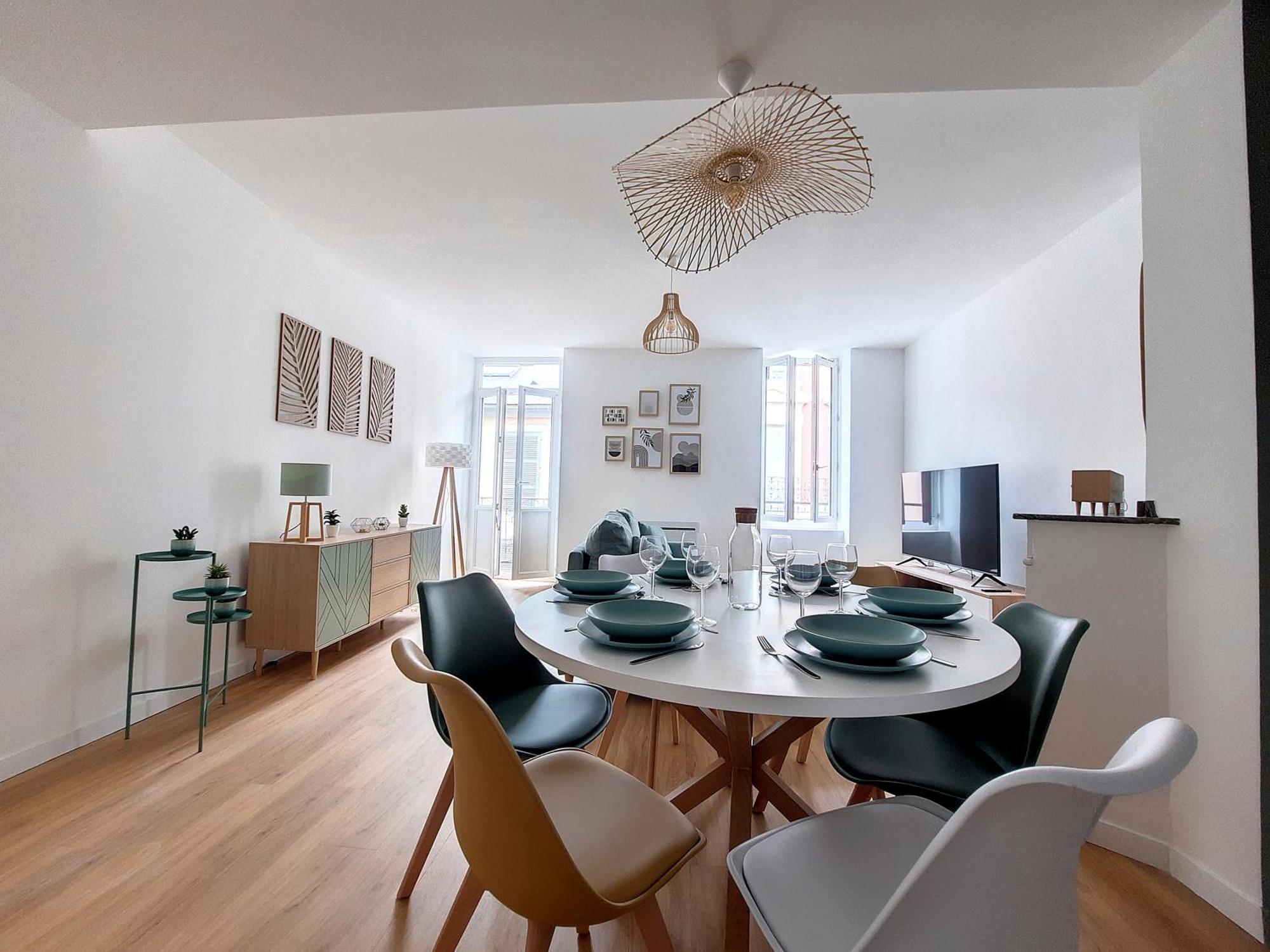 Le Nordique - 2 Chambres - Fibre Wifi - Netflix - Menage Inclus Tarbes Ngoại thất bức ảnh